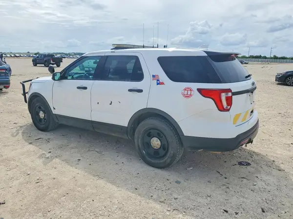 1FM5K8AR6HGB93863 2017 FORD EXPLORER - Image 2