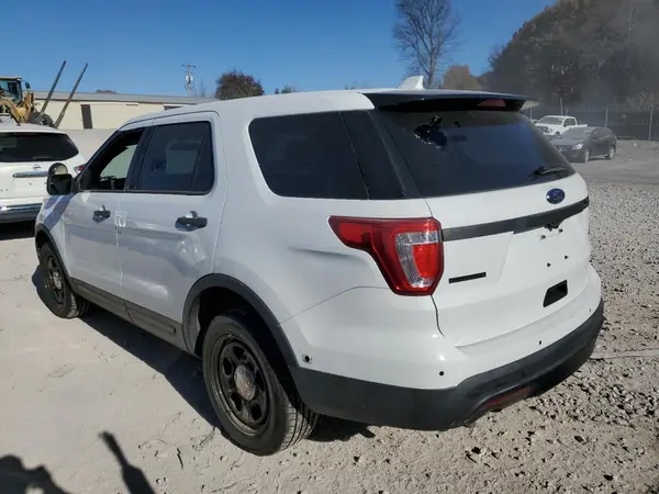 1FM5K8AR6HGC57013 2017 FORD EXPLORER - Image 2
