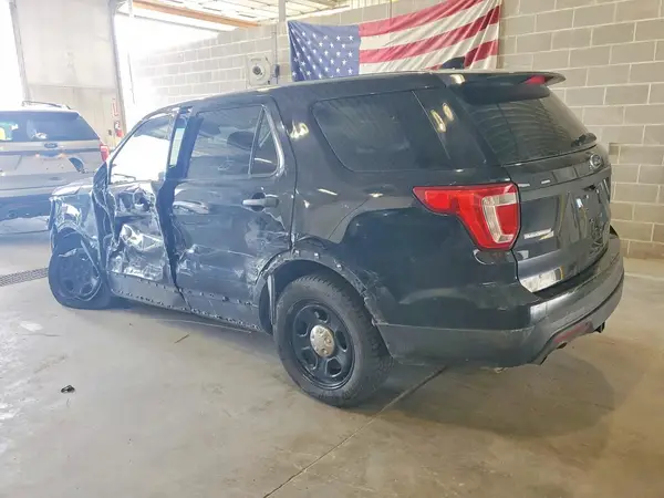 1FM5K8AR6HGD22653 2017 FORD EXPLORER - Image 2