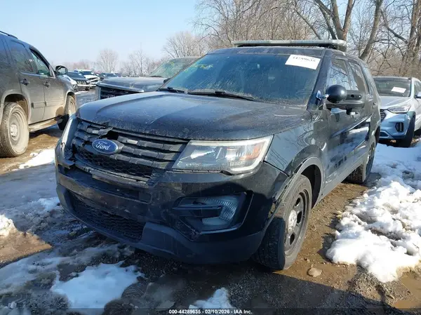 1FM5K8AR6JGC17293 2018 FORD EXPLORER - Image 2
