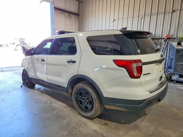 1FM5K8AR6JGC56577 2018 FORD EXPLORER - Image 2