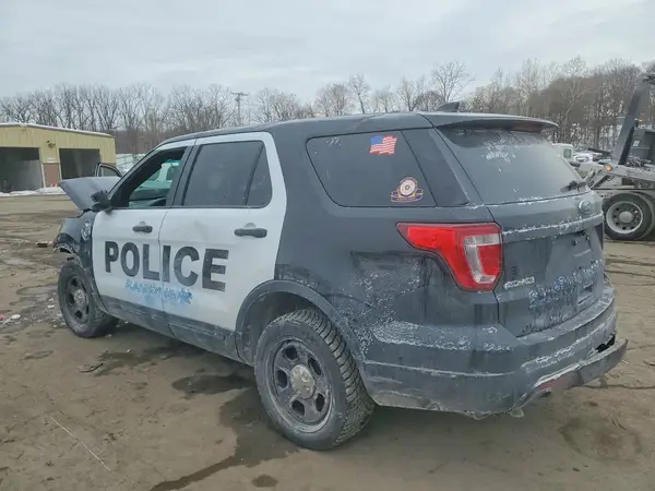 1FM5K8AR7GGB76830 2016 FORD EXPLORER - Image 2