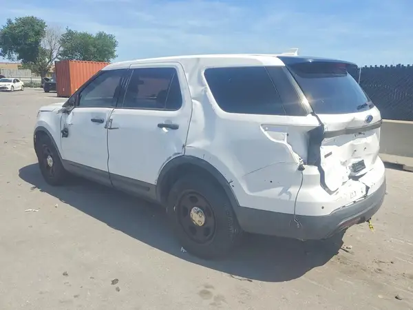 1FM5K8AR7GGC91606 2016 FORD EXPLORER - Image 2