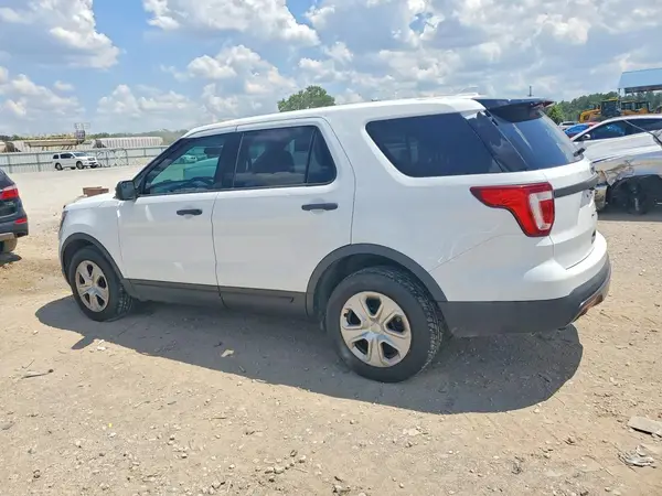 1FM5K8AR7HGB55557 2017 FORD EXPLORER - Image 2