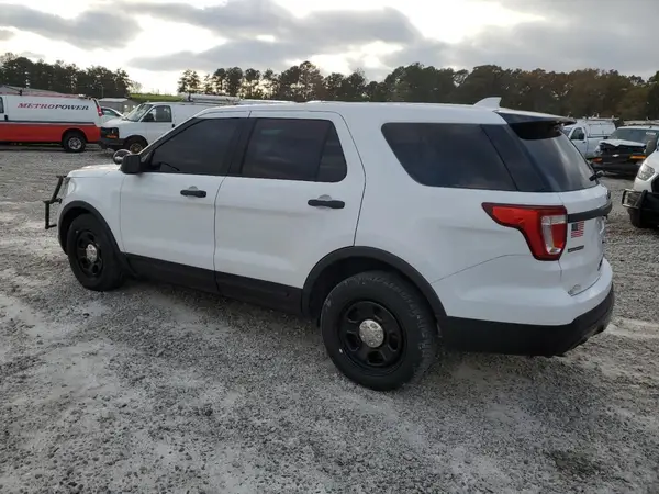1FM5K8AR7HGB65389 2017 FORD EXPLORER - Image 2