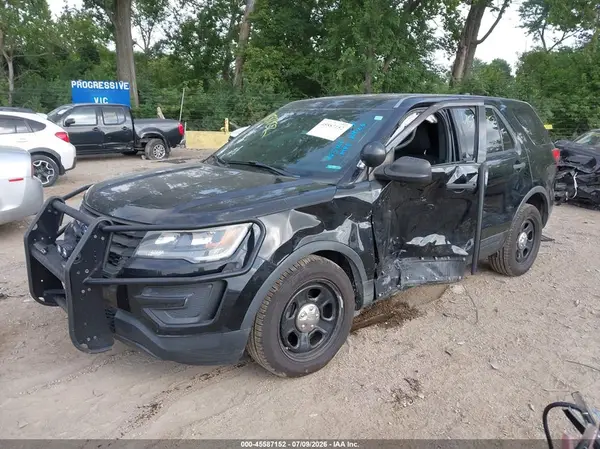 1FM5K8AR7HGC86858 2017 FORD EXPLORER - Image 2