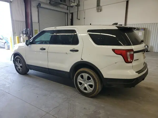 1FM5K8AR7KGA28735 2019 FORD EXPLORER - Image 2