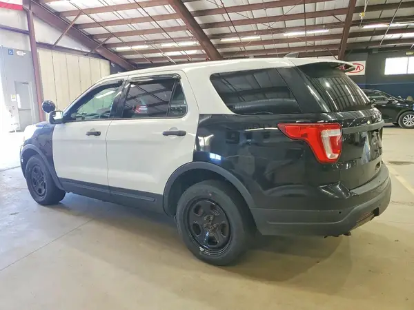 1FM5K8AR7KGB46008 2019 FORD EXPLORER - Image 2
