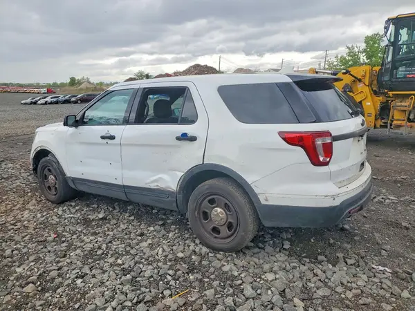 1FM5K8AR8GGA78101 2016 FORD EXPLORER - Image 2