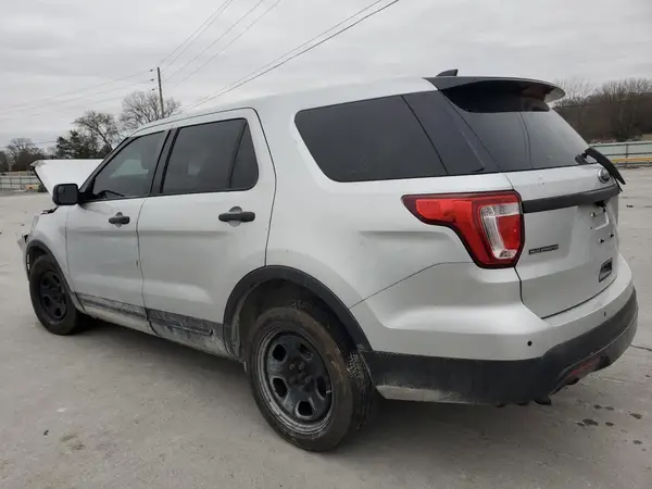 1FM5K8AR8GGD31899 2016 FORD EXPLORER - Image 2