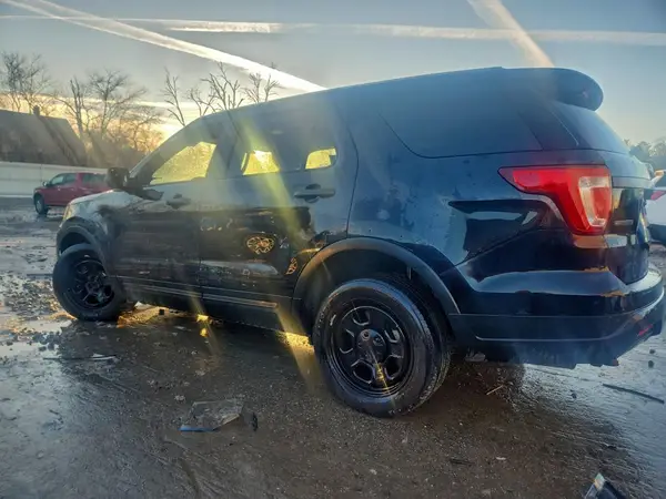 1FM5K8AR8KGB45224 2019 FORD EXPLORER - Image 2