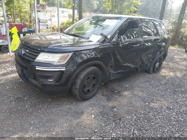 1FM5K8AR9GGB81009 2016 FORD EXPLORER - Image 2