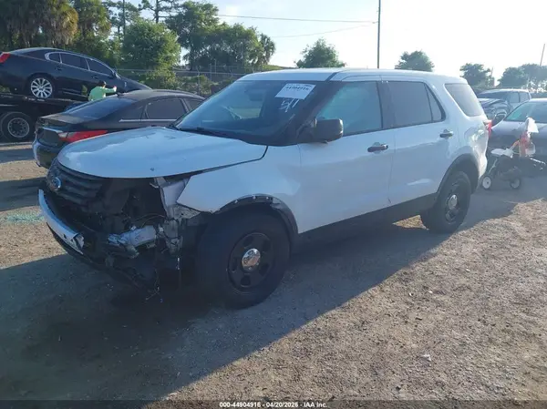 1FM5K8AR9GGC07415 2016 FORD EXPLORER - Image 2