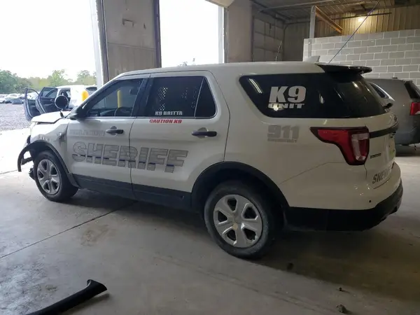 1FM5K8AR9GGC50720 2016 FORD EXPLORER - Image 2
