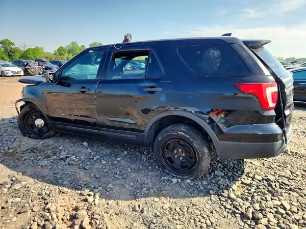 1FM5K8AR9HGA94504 2017 FORD EXPLORER - Image 2