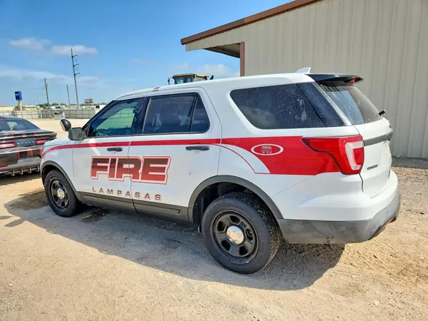 1FM5K8AR9HGB33415 2017 FORD EXPLORER - Image 2