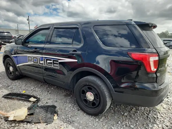 1FM5K8AR9HGB40588 2017 FORD EXPLORER - Image 2