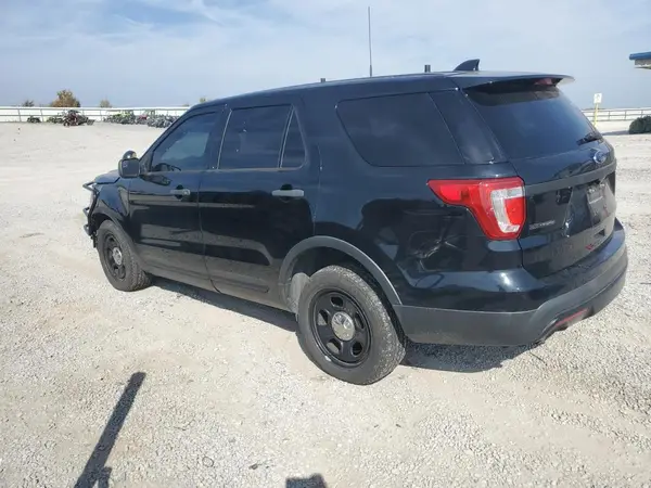 1FM5K8AR9HGB54376 2017 FORD EXPLORER - Image 2