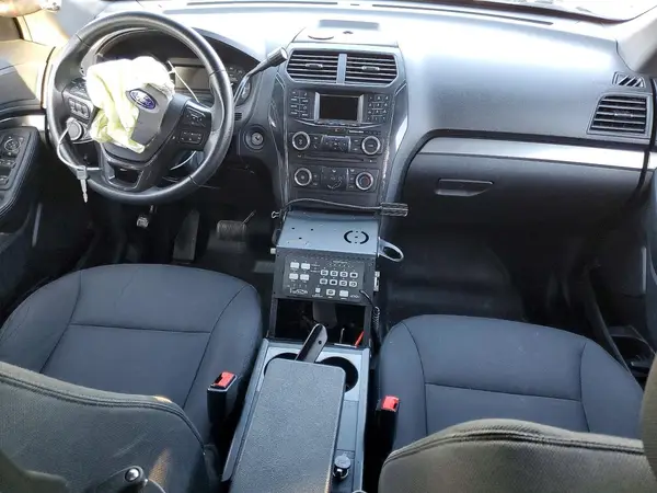 1FM5K8AR9HGB55236 2017 FORD EXPLORER - Image 8