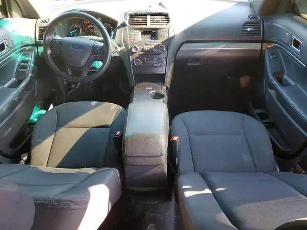 1FM5K8AR9HGB82985 2017 FORD EXPLORER - Image 8