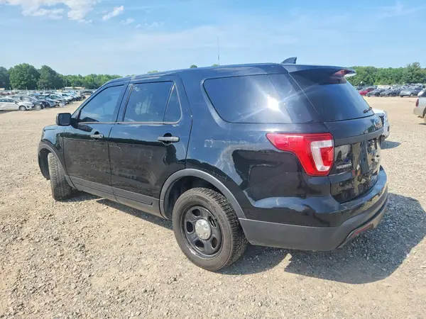 1FM5K8AR9HGB93582 2017 FORD EXPLORER - Image 2