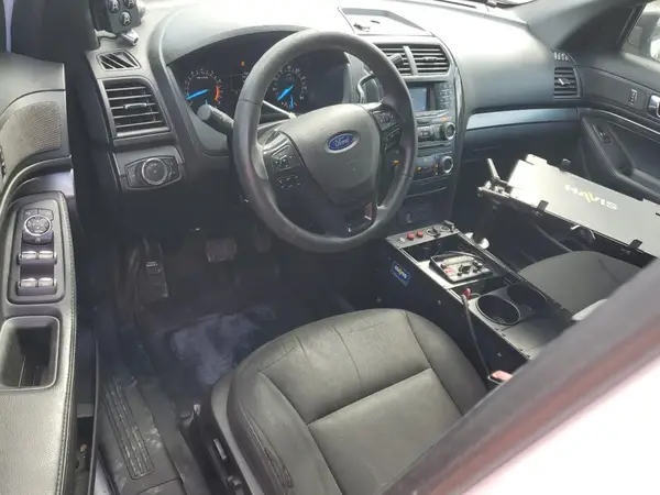 1FM5K8AR9HGD57509 2017 FORD EXPLORER - Image 8