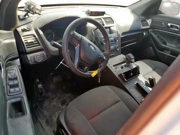 1FM5K8AR9HGE39952 2017 FORD EXPLORER - Image 8