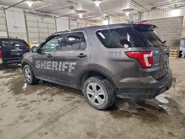 1FM5K8AR9JGA89986 2018 FORD EXPLORER - Image 2