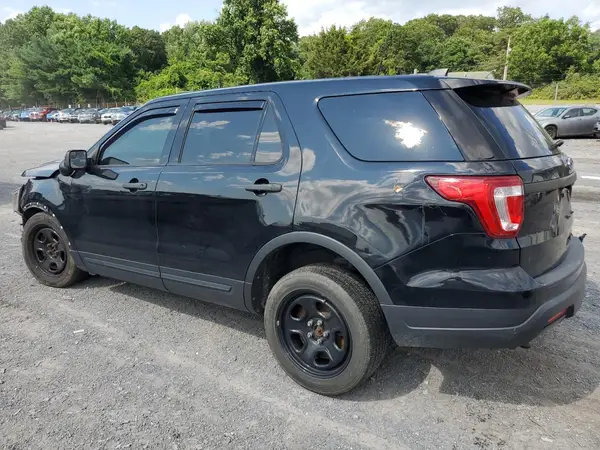 1FM5K8AR9JGB68493 2018 FORD EXPLORER - Image 2