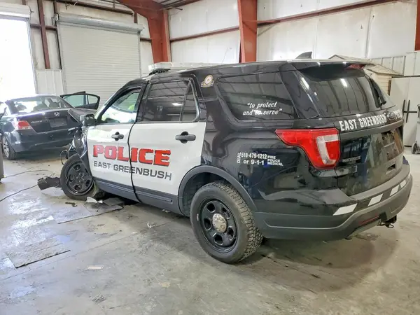 1FM5K8AR9KGB44261 2019 FORD EXPLORER - Image 2