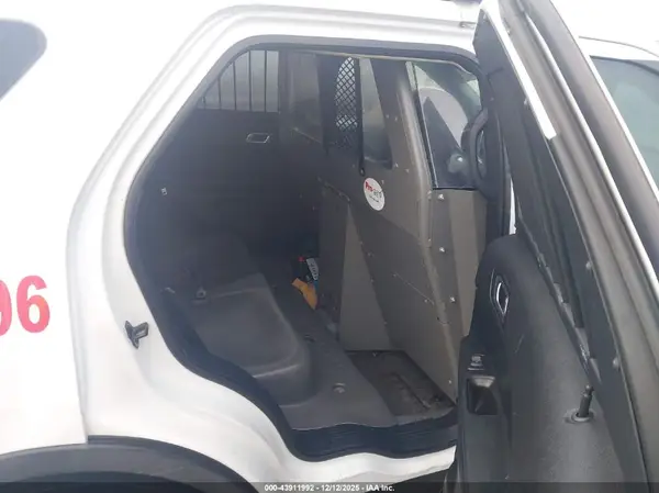 1FM5K8ARXHGC78298 2017 FORD EXPLORER - Image 8