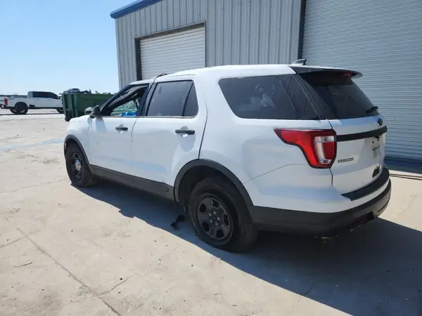 1FM5K8ARXJGA85011 2018 FORD EXPLORER - Image 2