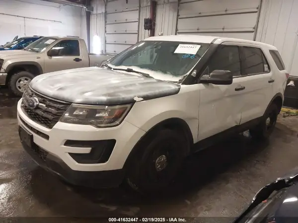 1FM5K8ARXJGB34689 2018 FORD EXPLORER - Image 2
