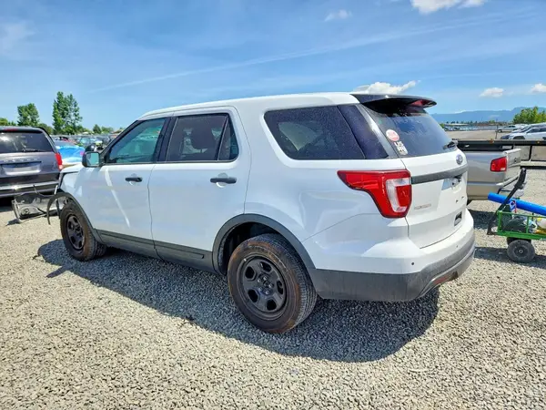 1FM5K8AT1GGA86715 2016 FORD EXPLORER - Image 2