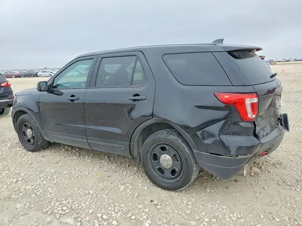 1FM5K8AT2KGB24137 2019 FORD EXPLORER - Image 2