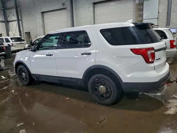1FM5K8AT3GGC42186 2016 FORD EXPLORER - Image 2
