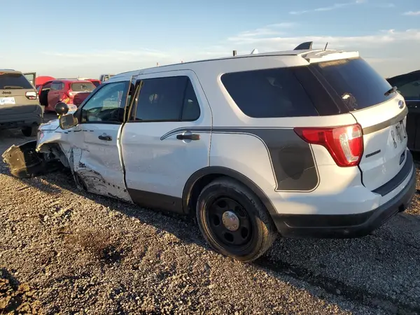 1FM5K8AT3KGA12365 2019 FORD EXPLORER - Image 2