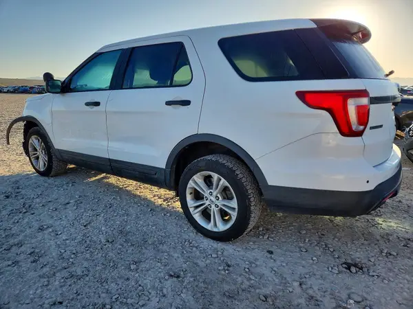 1FM5K8AT6GGB54619 2016 FORD EXPLORER - Image 2