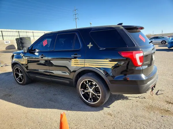 1FM5K8AT6HGA79387 2017 FORD EXPLORER - Image 2