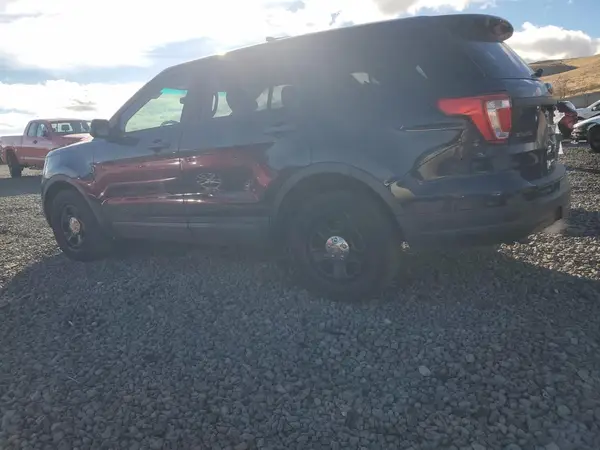 1FM5K8AT9JGA73279 2018 FORD EXPLORER - Image 2