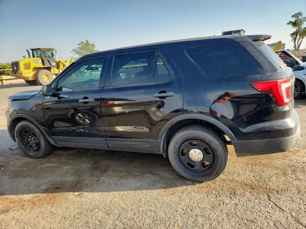 1FM5K8ATXGGB73755 2016 FORD EXPLORER - Image 2