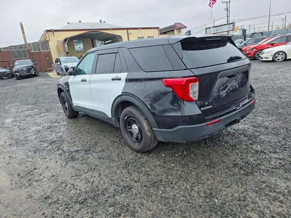 1FM5K8AW1NNA08504 2022 FORD EXPLORER - Image 2