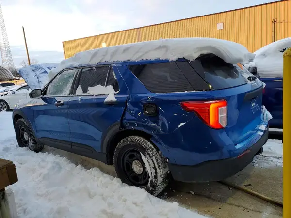 1FM5K8AW4MNA19141 2021 FORD EXPLORER - Image 2