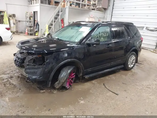 1FM5K8B80HGB00325 2017 FORD EXPLORER - Image 2