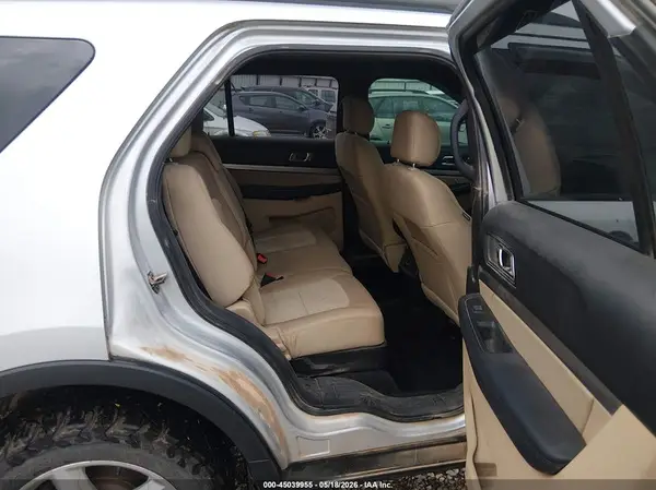 1FM5K8B80HGC52928 2017 FORD EXPLORER - Image 8