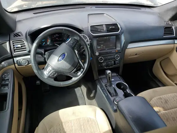 1FM5K8B80HGC61676 2017 FORD EXPLORER - Image 8