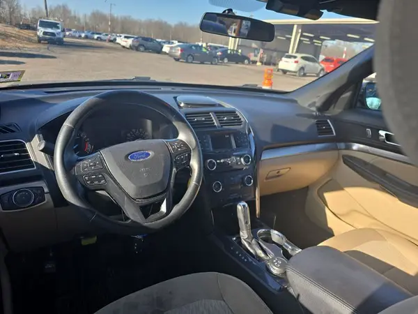 1FM5K8B80HGC63637 2017 FORD EXPLORER - Image 2
