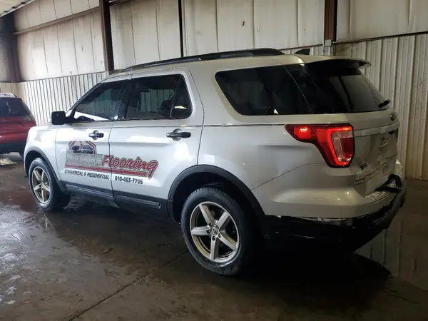 1FM5K8B80JGB40832 2018 FORD EXPLORER - Image 2