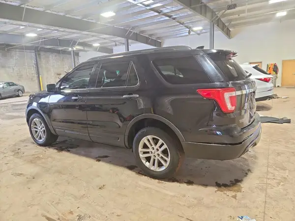 1FM5K8B81GGB30383 2016 FORD EXPLORER - Image 2