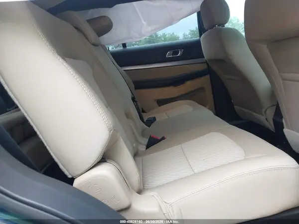 1FM5K8B81HGA52933 2017 FORD EXPLORER - Image 8